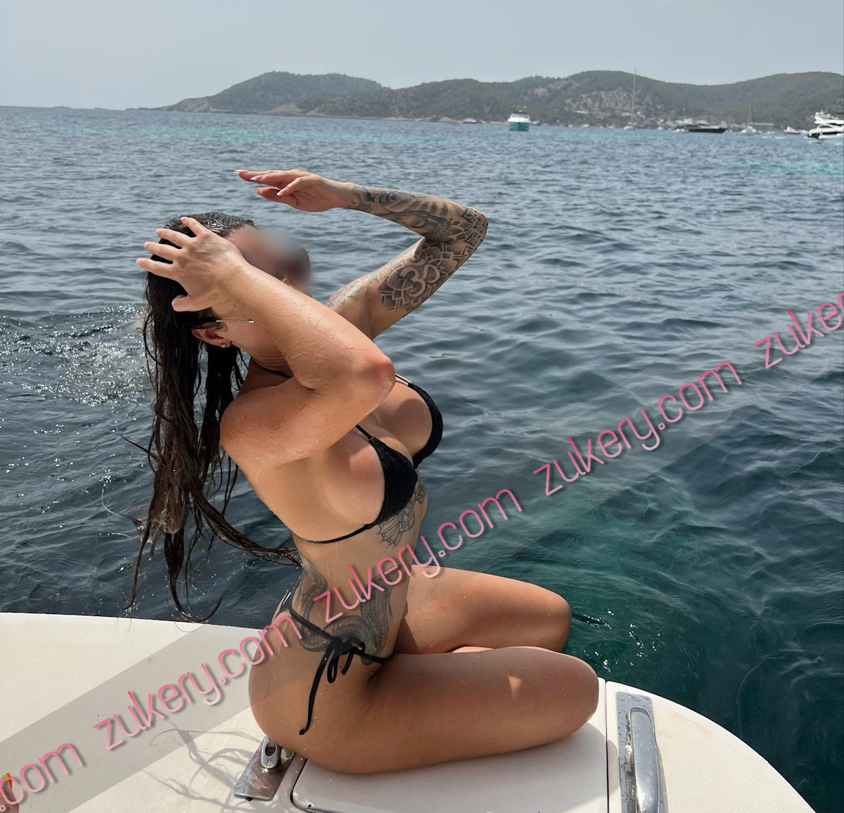 Chica joven blanca y argentina