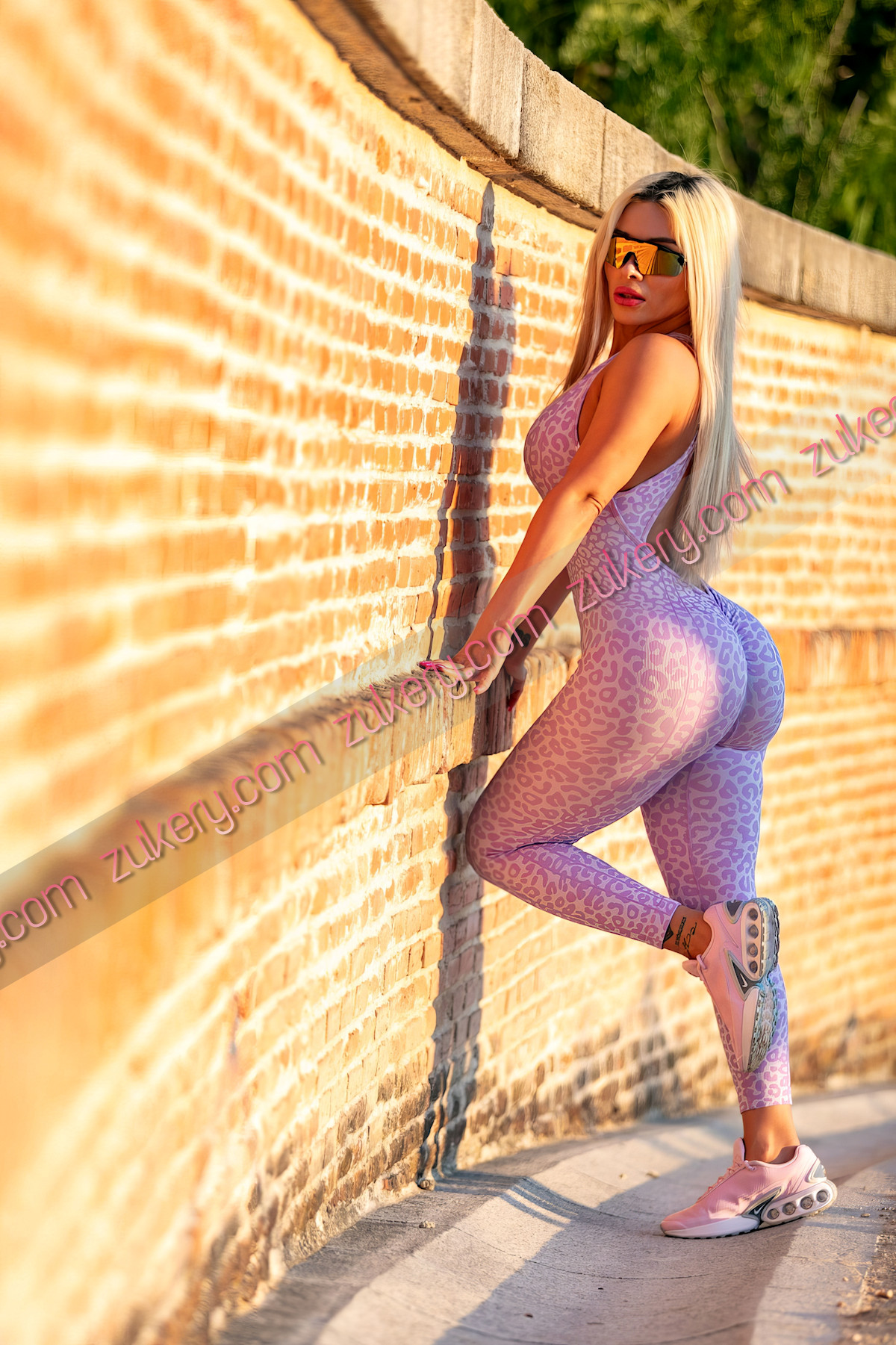 ANTONELLA W