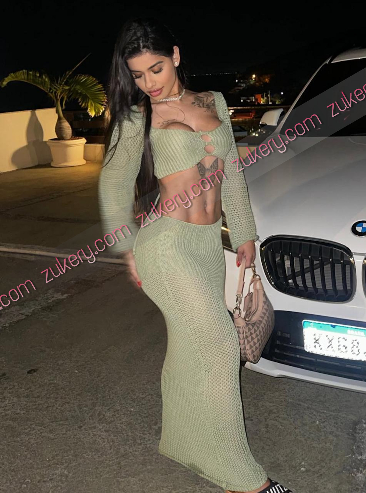 SELENA VALLIANT